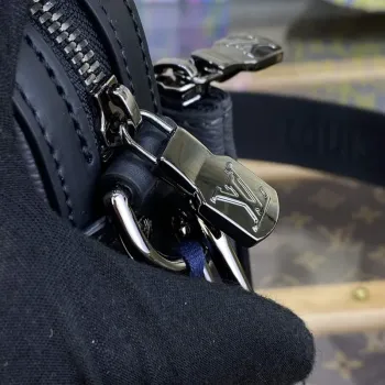 LV M46435 Louis Vuitton LV x YK Trio Messenger