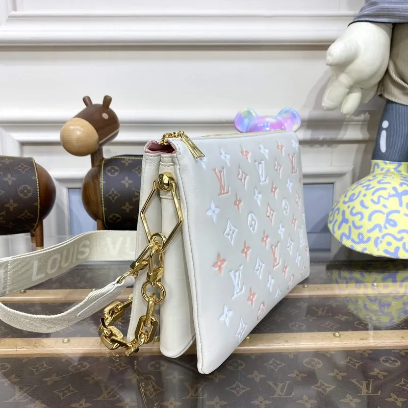 LV M22398 Louis Vuitton Coussin PM Handbag Crème Beige