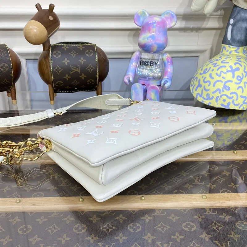 LV M22398 Louis Vuitton Coussin PM Handbag Crème Beige