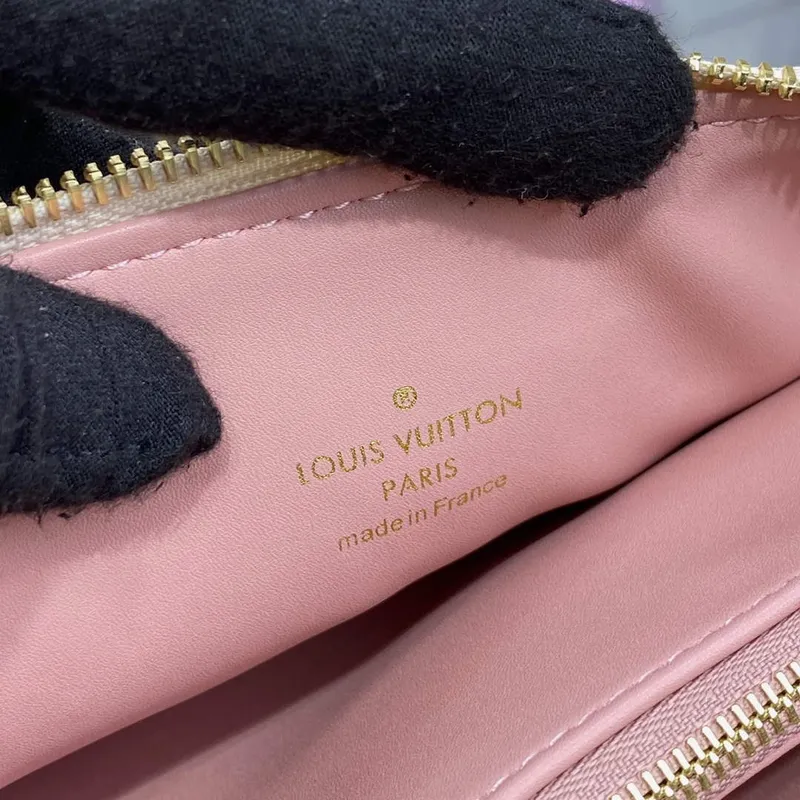 LV M22398 Louis Vuitton Coussin PM Handbag Crème Beige