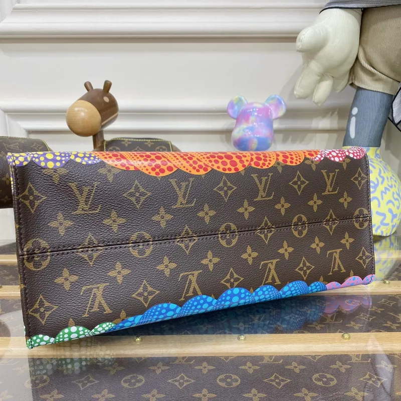 Louis Vuitton M46466 LV x YK OnTheGo MM Bag