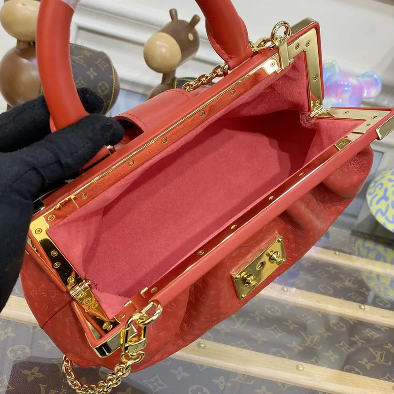 LV M22327 Louis Vuitton Monogram Clutch Red