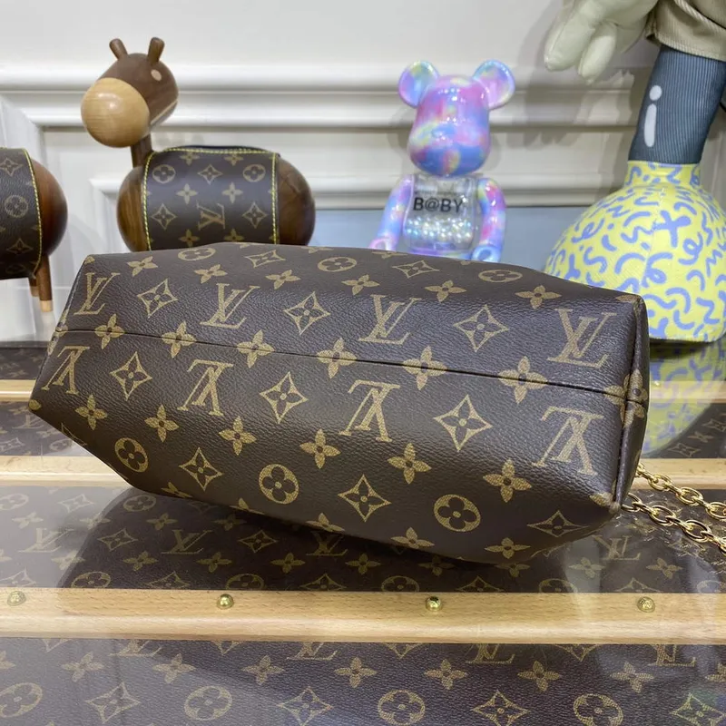 LV M46544 Louis Vuitton Monogram Clutch