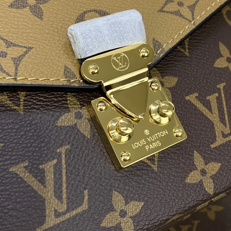 LV M46279 Louis Vuitton Pochette Métis East West Bag yellow flower