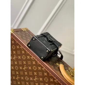 LV M82077 Louis Vuitton Vertical Trunk Wearable Wallet Black Flowers