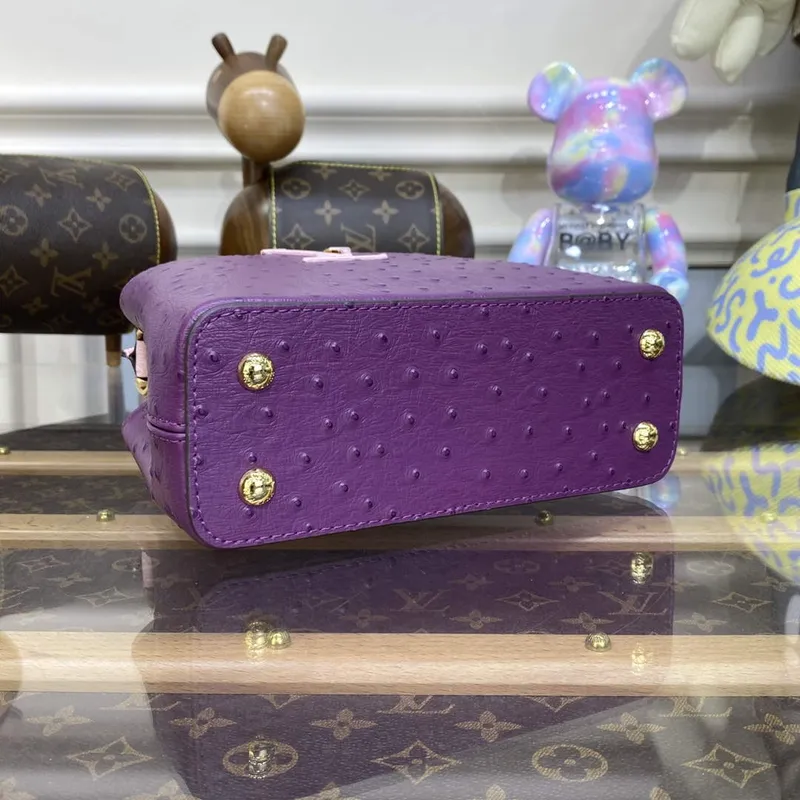 LV N81523 Louis Vuitton Capucines Mini Handbag Purple