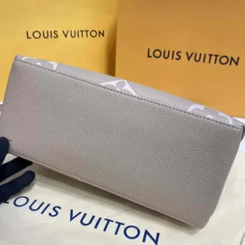 Louis Vuitton LV M58914 Petit Palais Bicolor Monogram empreinte leather Crème