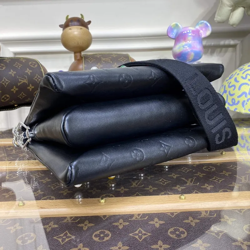 LV M22429 Louis Vuitton Coussin PM Bag black diamond