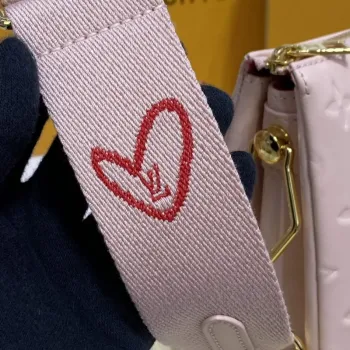 LV M21439 Louis Vuitton Coussin PM Bag Pink