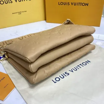 LV M21261 Louis Vuitton Coussin PM Bag Apricot