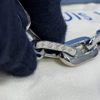 LV M21282 Louis Vuitton Coussin PM Bag navy blue