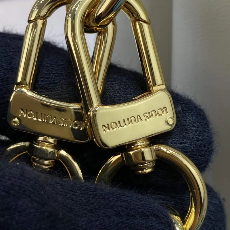 LV M20378 Louis Vuitton Coussin PM Bag White