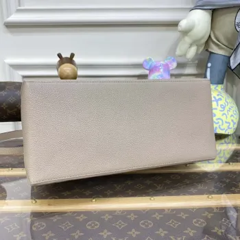 Louis Vuitton LV M45833 Grand Palais Monogram empreinte Tourterelle Gray