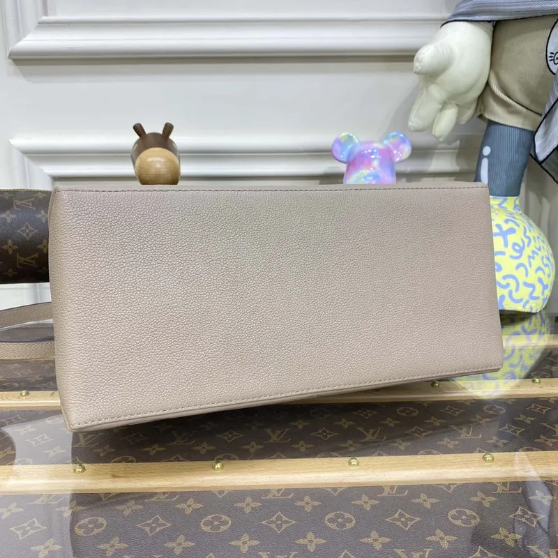 Louis Vuitton LV M45833 Grand Palais Monogram empreinte Tourterelle Gray