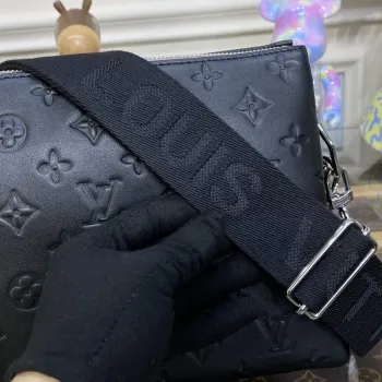 LV M21198 Louis Vuitton Coussin PM Bag Black