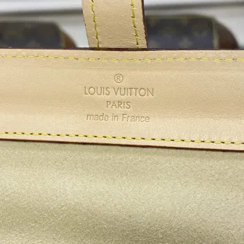 LV M47530 Louis Vuitton 3 Watch Case Monogram Canvas
