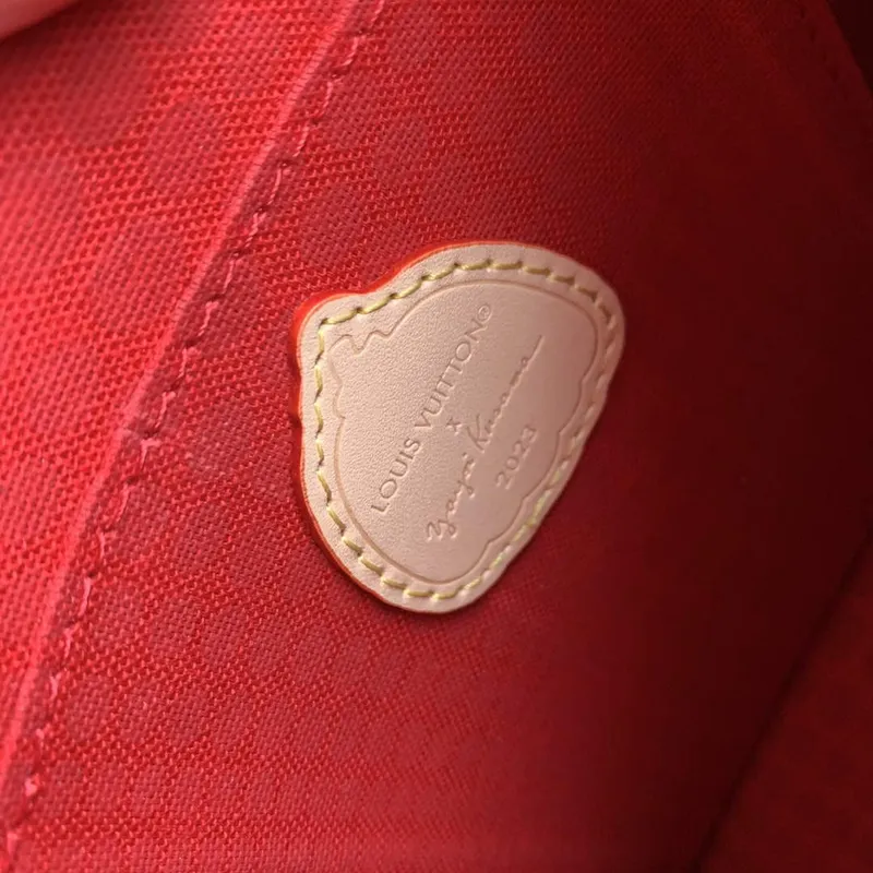 LV M81867 Louis Vuitton LV X YK PETIT Sac Plat Tote Bag