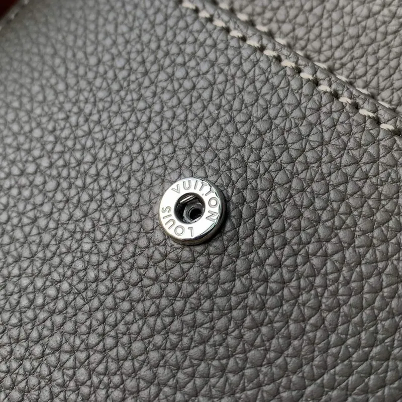 LV M57089 Louis Vuitton Phone Pouch Green