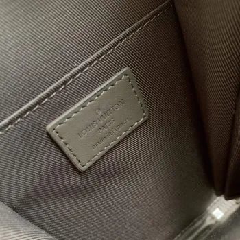 LV M57089 Louis Vuitton Phone Pouch Green