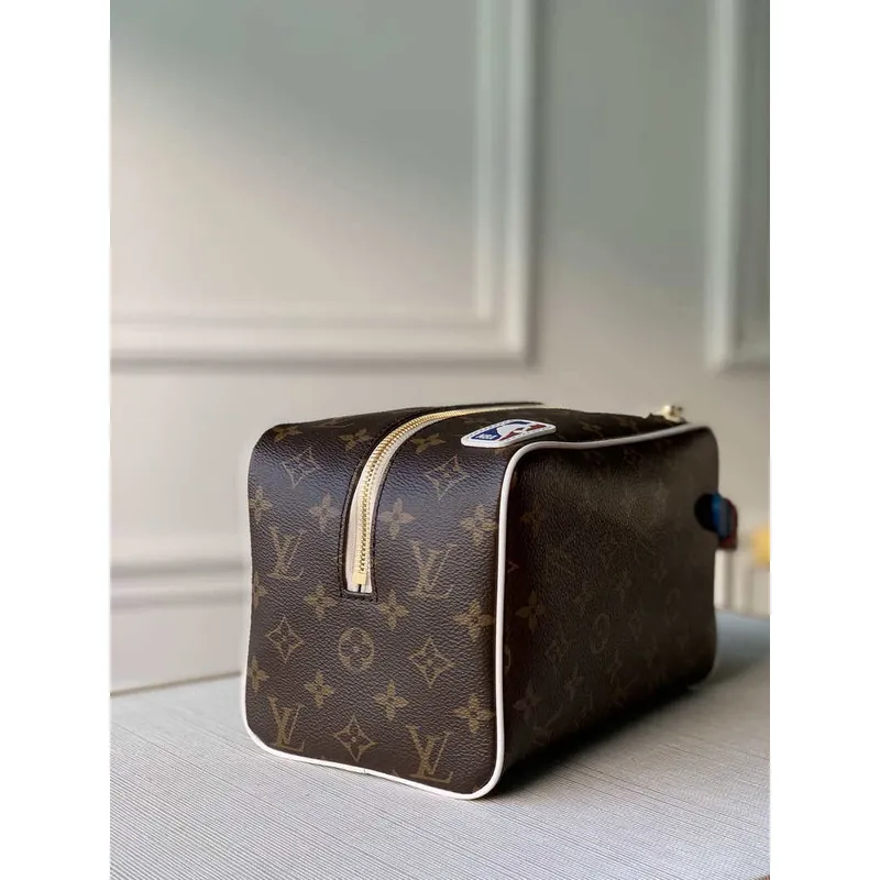 Louis Vuitton M44494 dopp kit toilet pouch M85149 monogram canvas