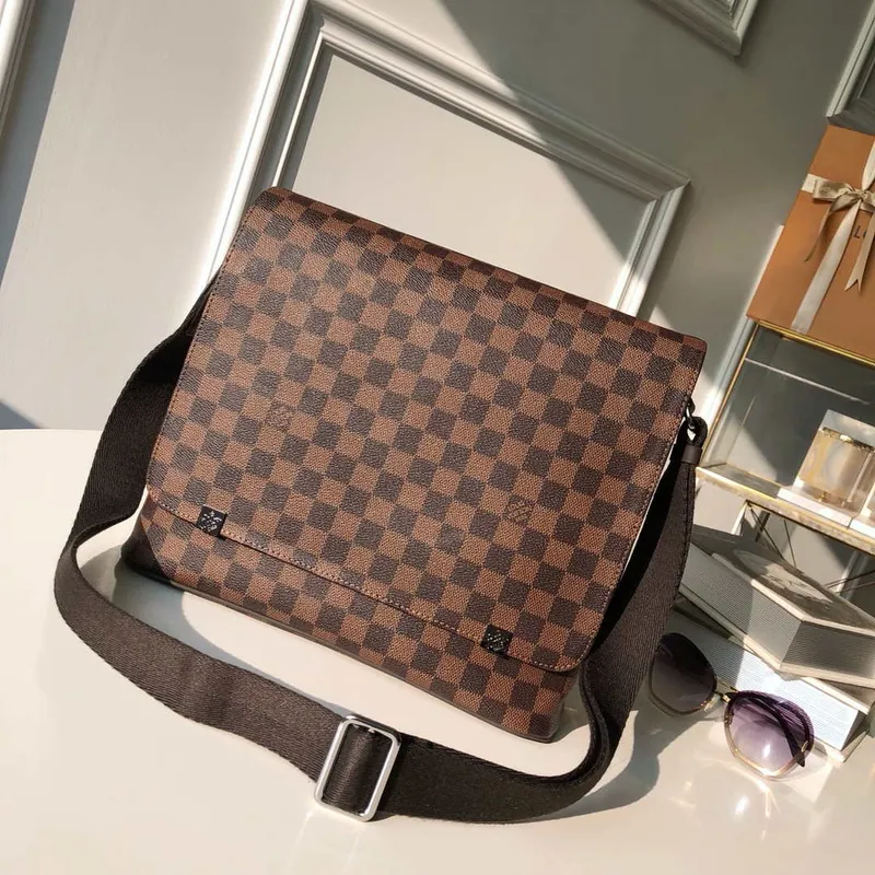 Louis Vuitton N41032 District MM Damier Ebène Bag