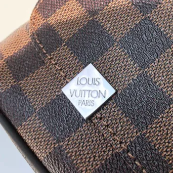 Louis Vuitton N41032 District MM Damier Ebène Bag