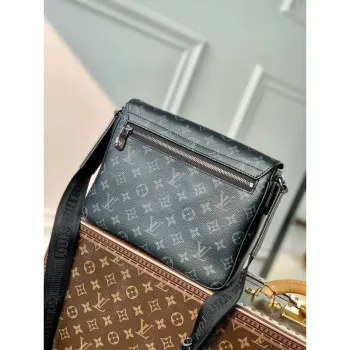 Louis Vuitton M46255 District PM Monogram Eclipse Bag