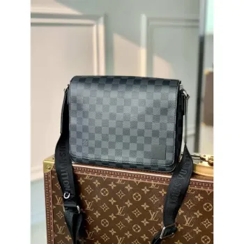 Louis Vuitton N42710 District PM Damier graphite Black