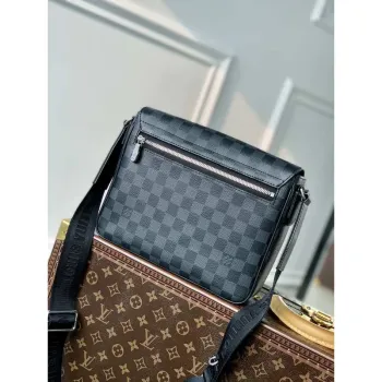 Louis Vuitton N42710 District PM Damier graphite Black