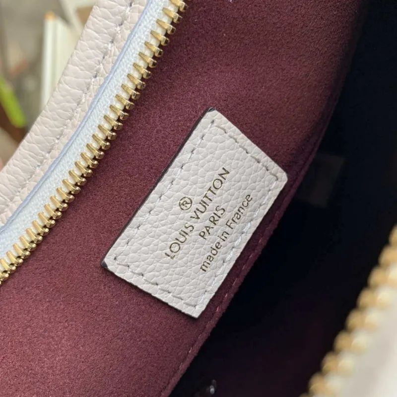 Louis Vuitton M46293 LV Carryall PM monogram Crème  Biege