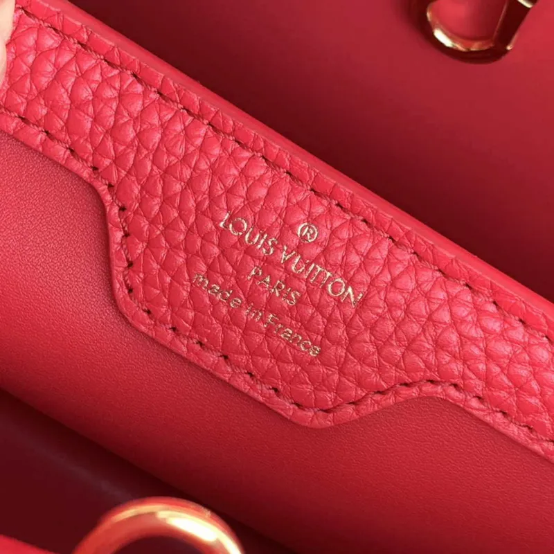 LV M20845 Louis Vuitton Capucines MM Handbag Red