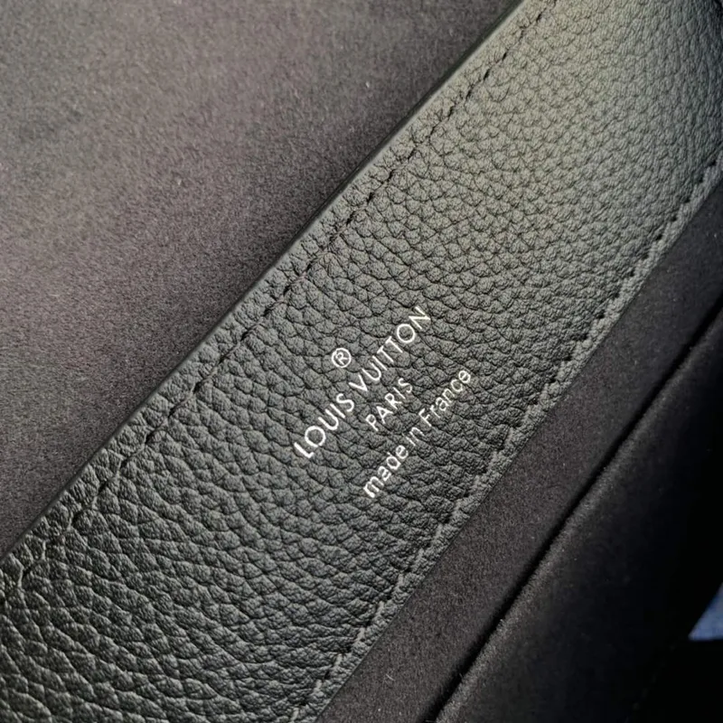 LV M20997 Louis Vuitton Lockme Ever Mini Handbag Black