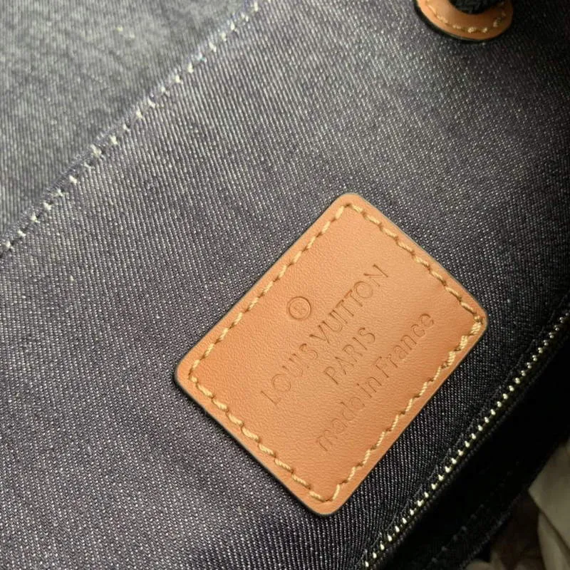 LV M46338 Louis Vuitton Christopher MM Backpack Blue