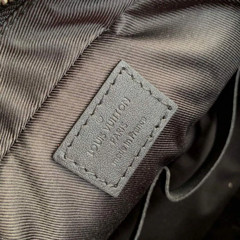 LV M68589 Louis Vuitton Trousse Toilette GM Bag Black