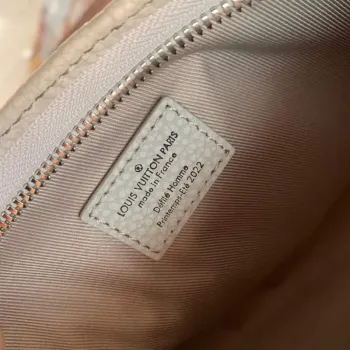 LV M81556 Louis Vuitton Pochette Voyage Other Leathers Light gray