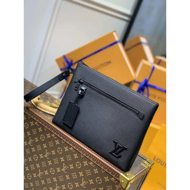 Louis Vuitton M69837 LV Aerogram Pochette iPad Black