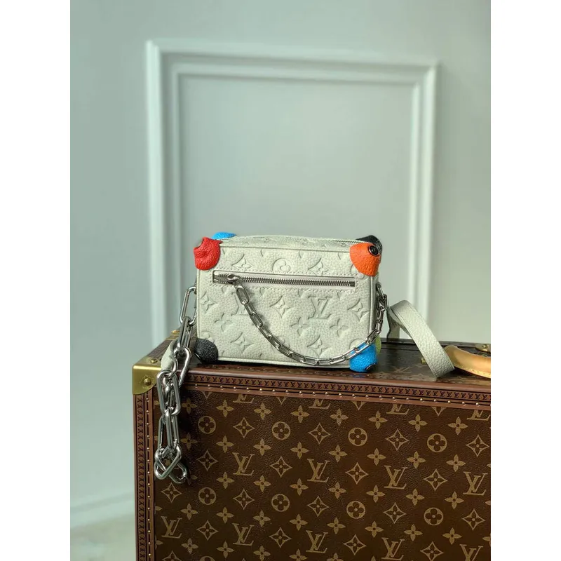 LV M81606 Louis Vuitton Mini Soft Trunk Chalk