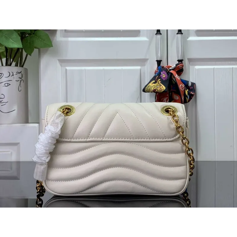 LV M20687 Louis Vuitton New Wave Multi Pochette Leather M20838 White