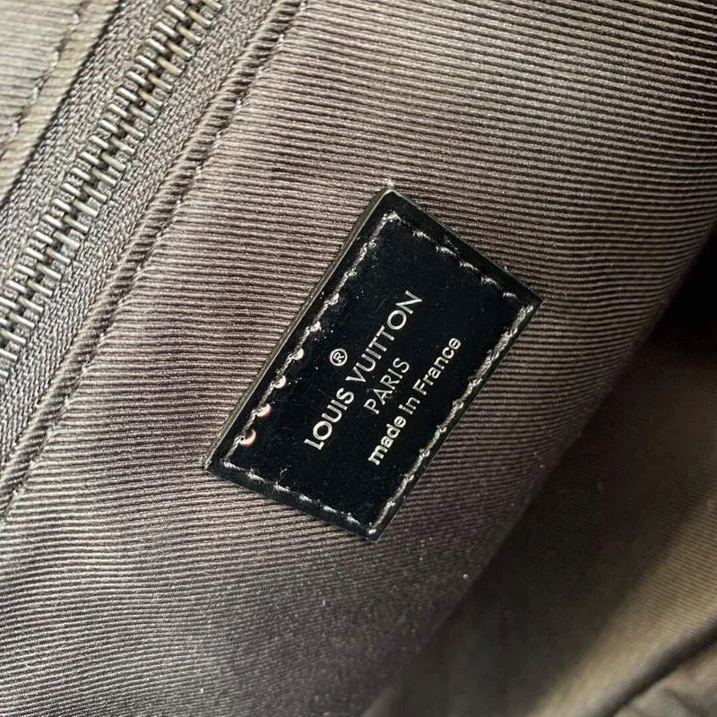 LV M58755 Louis Vuitton Neo Porte Documents Voyage Black white