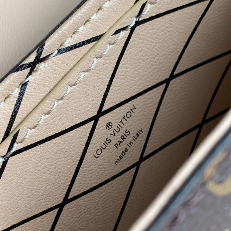 LV M63913 Louis Vuitton Vertical Trunk Pochette Bag Black