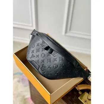 LV M44388 Louis Vuitton Discovery Bumbag Crossbody Black
