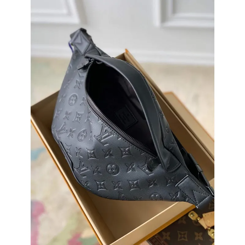 LV M44388 Louis Vuitton Discovery Bumbag Crossbody Black