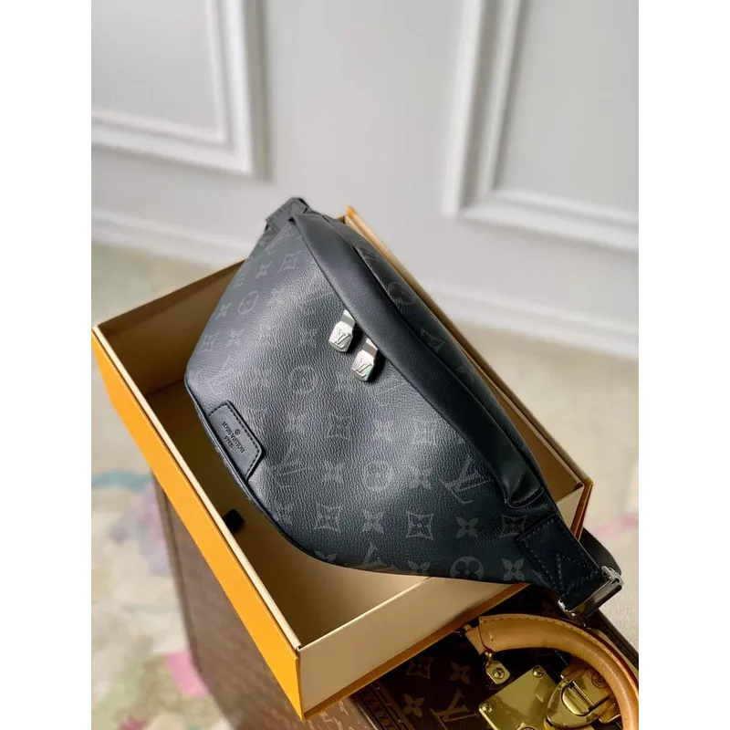 LV M46035 Louis Vuitton Discovery Bumbag PM Black