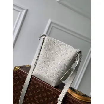 LV M20875 Louis Vuitton Hobo Cruiser PM Bag White