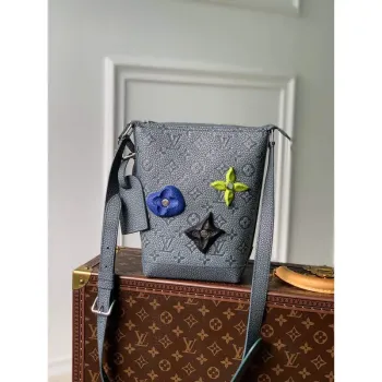 LV M20875 Louis Vuitton Hobo Cruiser PM Bag Gray