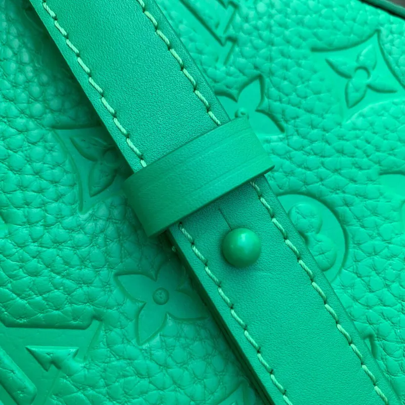 LV M81525 Louis Vuitton S LOCK Vertical Wearable Wallet Minty Green