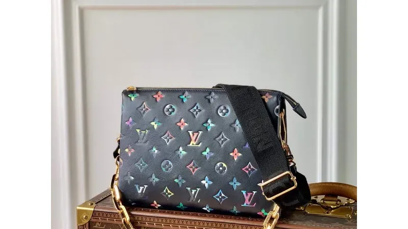 Louis Vuitton Coussin PM M21353 — Navy Blue Puffy Lambskin Handbag