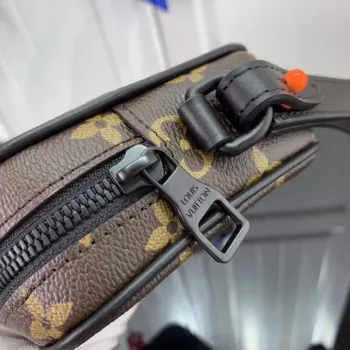 LV M68321 Louis Vuitton Pochette Volga Bag Brown