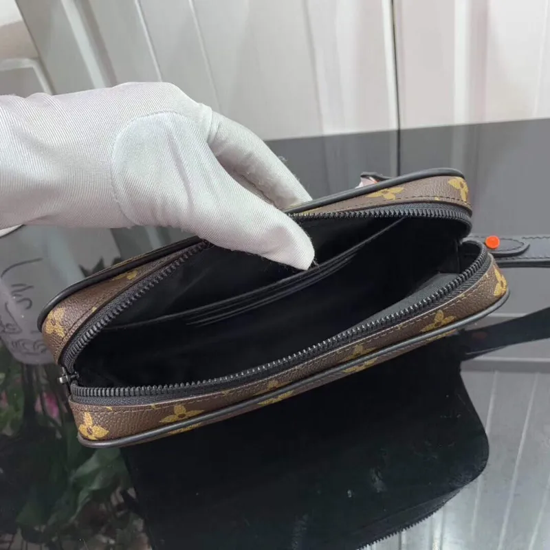 LV M68321 Louis Vuitton Pochette Volga Bag Brown