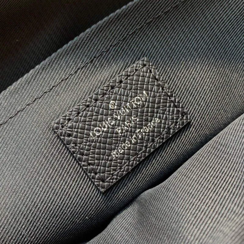 LV M33435 Louis Vuitton Outdoor Messenger PM Bag Black